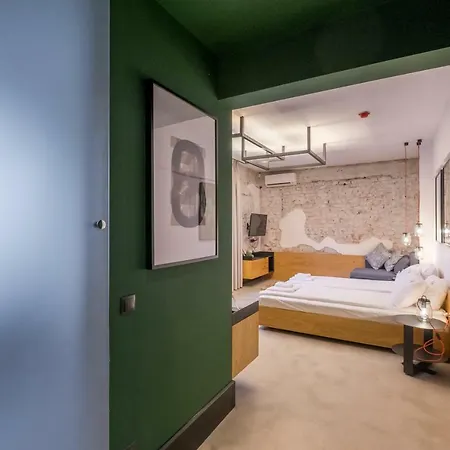 R34 Boutique Hotel